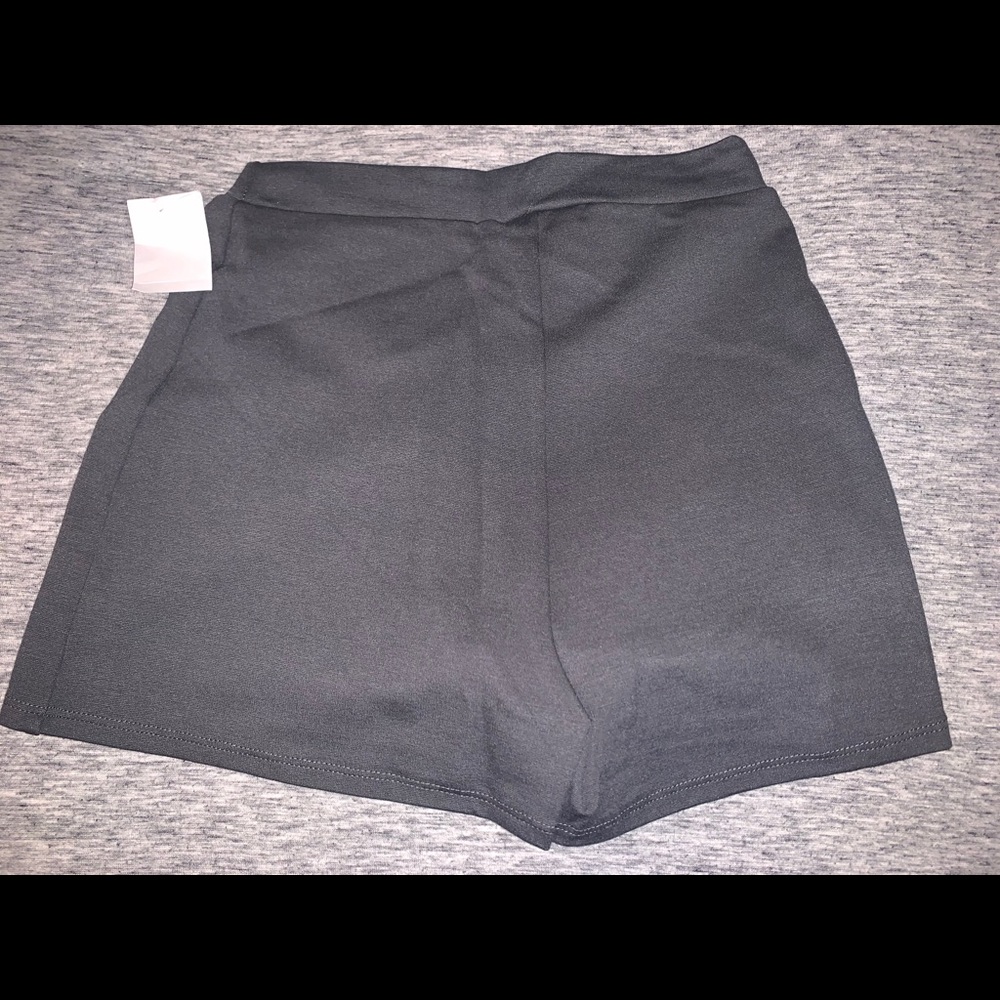 gray skort - Picture 3 of 3